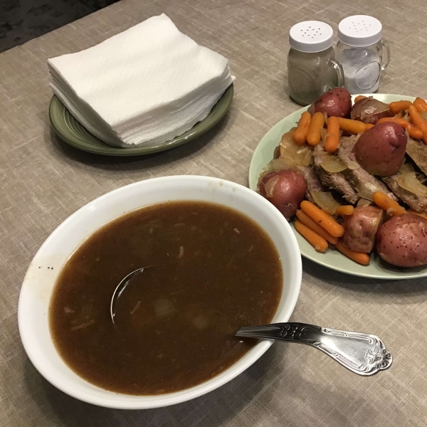 Instant Pot Pot Roast with Potatoes and Carrots