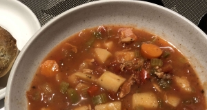 Zesty Manhattan Clam Chowder