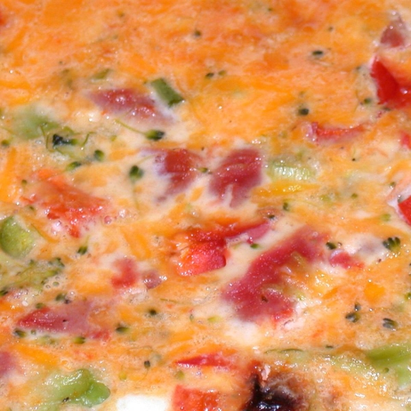 Crustless Broccoli and Cheddar Mini Quiches