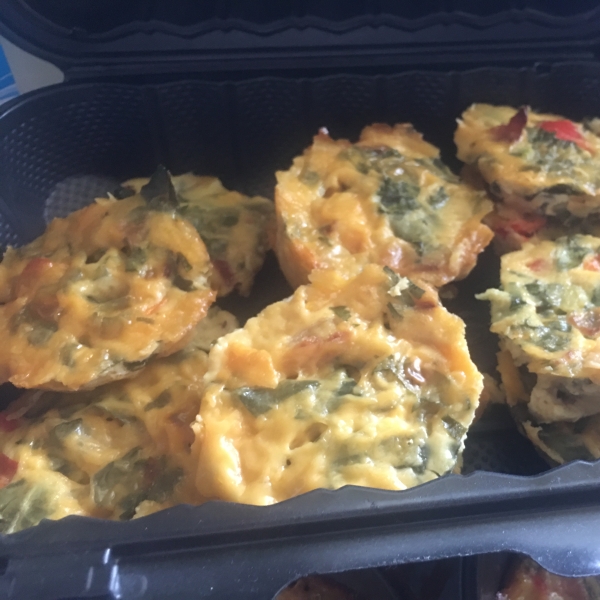 Crustless Broccoli and Cheddar Mini Quiches