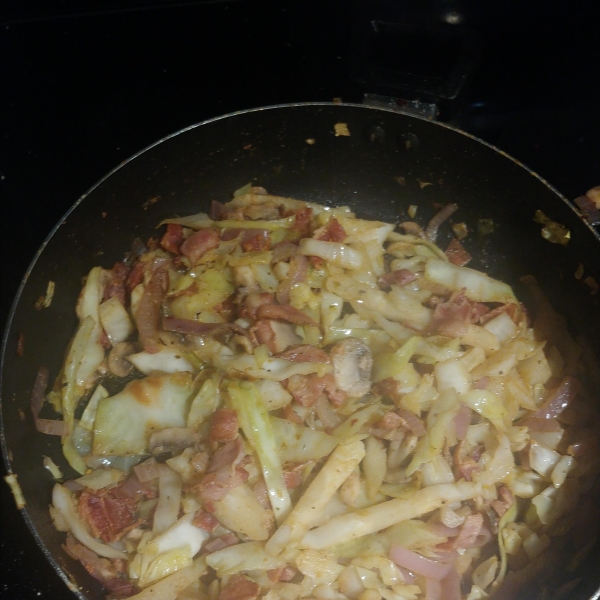 Southern Fried Cabbage with Bacon, Mushrooms, and Onions