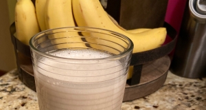 Quick Banana Milkshake (Ice Cream Free)