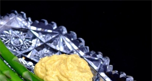 Cold Asparagus with Curry Dip