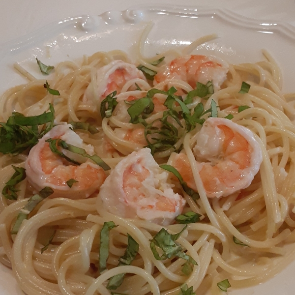 Creamy Lemon-Basil Shrimp Pasta