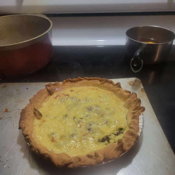 Easy Sour Cream Raisin Pie