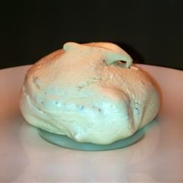 Surprise Meringues