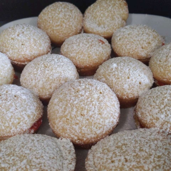 Best Victoria Sponge Cake
