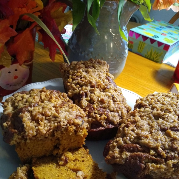 Walnut Streusel Pumpkin Bread