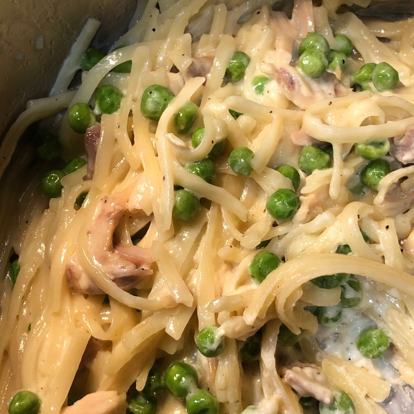 Creamy Ham and Asparagus Fettuccine