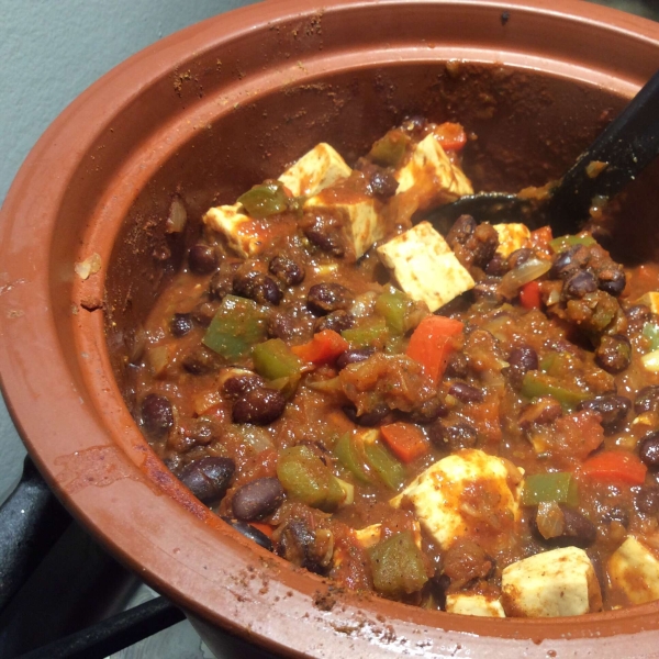 Meatiest Vegetarian Chili from Your Slow Cooker