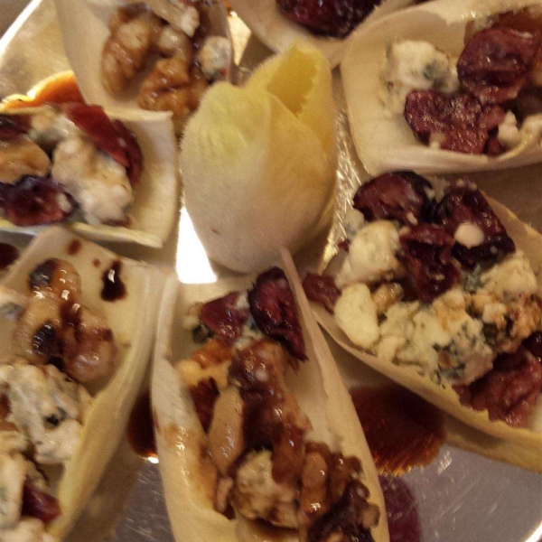 Easy Endive, Cranberry, Walnut Appetizers
