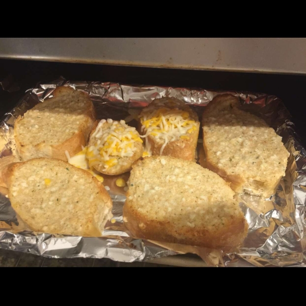 Make-Ahead Garlic Toast