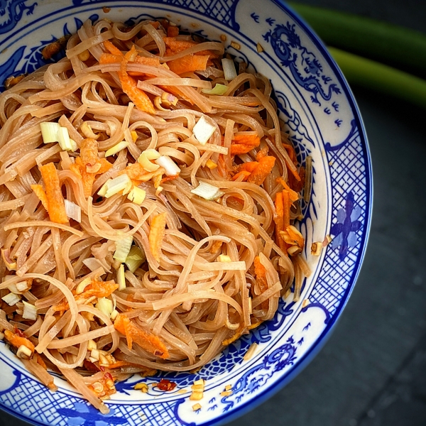Korean Sweet Potato Noodles (Japchae)
