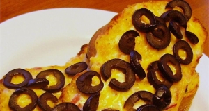 Hot Cheddar-Olive Bread