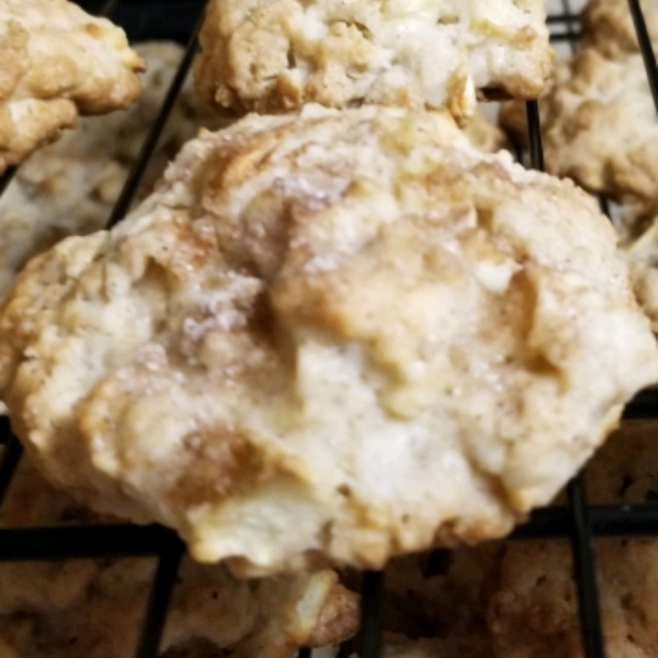 Apple Oatmeal Cookies I