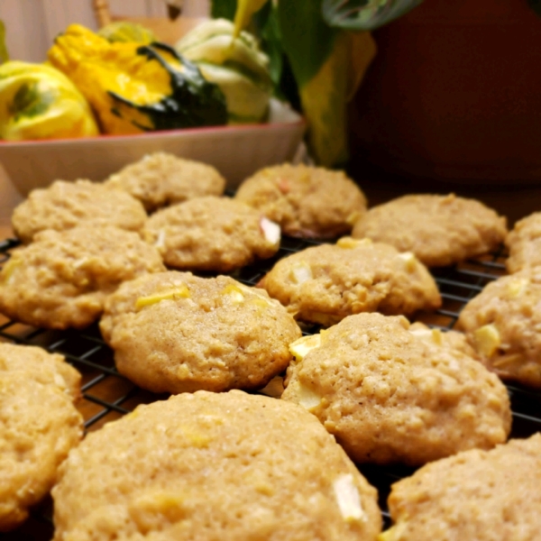 Apple Oatmeal Cookies I