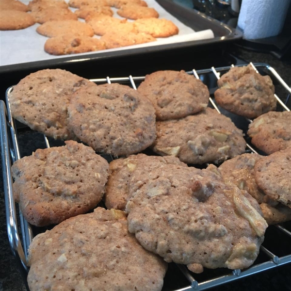 Apple Oatmeal Cookies I