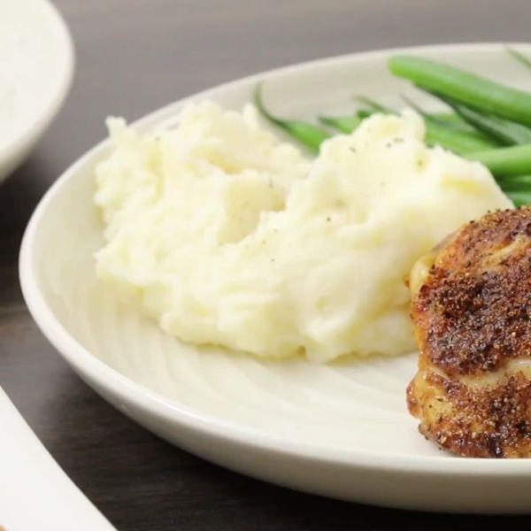 Air Fryer Chicken Thighs