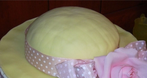 White Cake with Lemon Filling