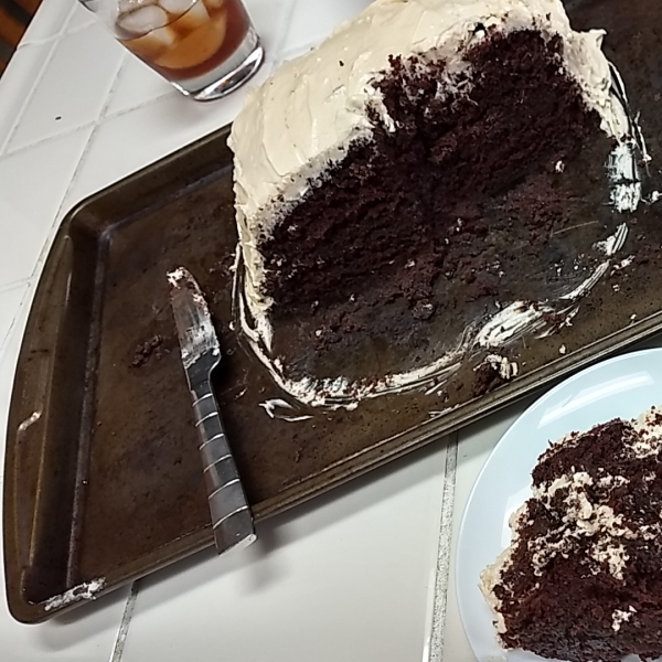 Chocolate Beer Cupcakes With Whiskey Filling And Irish Cream Icing
