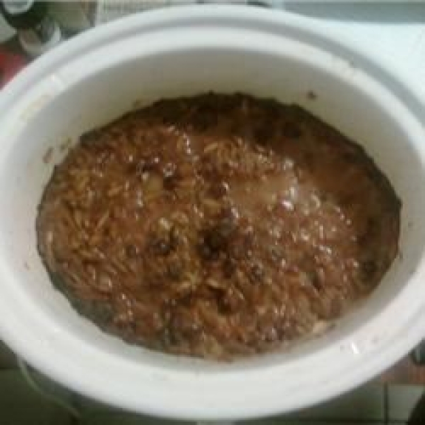 Slow Cooker Fruit, Nuts, and Spice Oatmeal