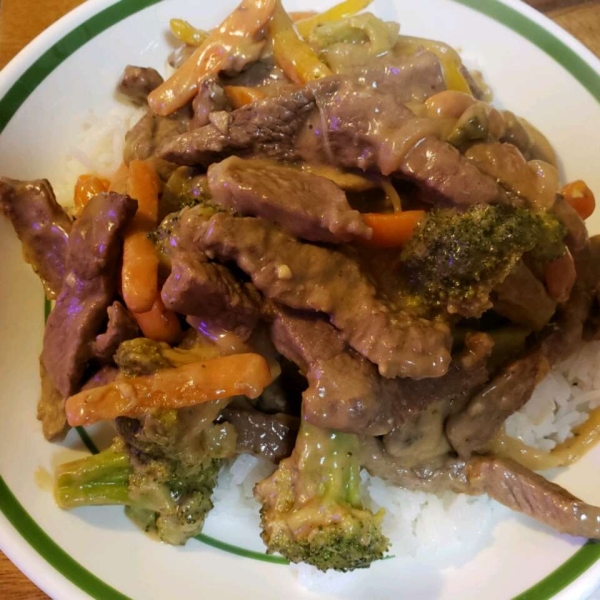Beef Stir-Fry with Peanut Sauce