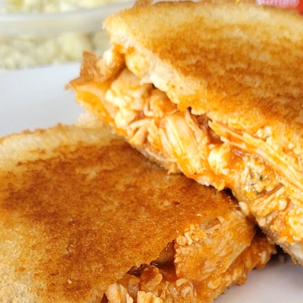 Buffalo Chicken Grilled Cheese