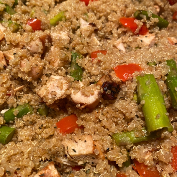Quinoa with Chicken, Asparagus and Red Peppers
