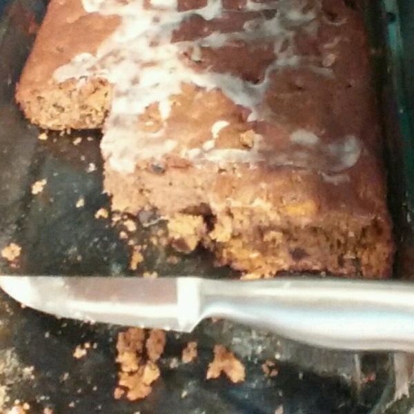 Apple Cake with Raisins