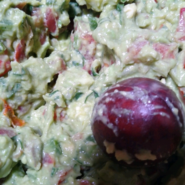 Chunky Paleo Guacamole
