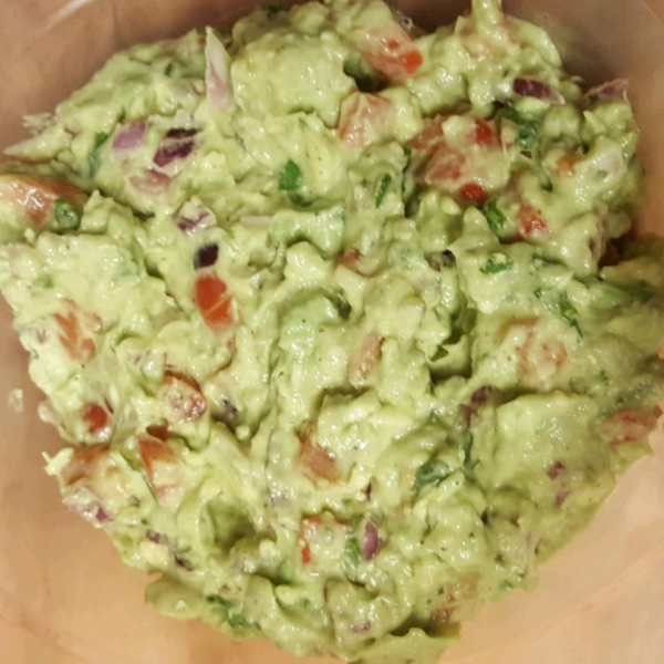 Chunky Paleo Guacamole