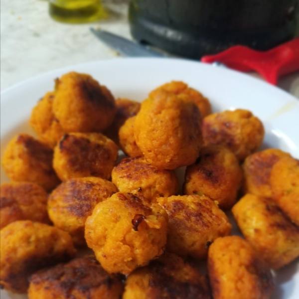 Absolutely the BEST Rich and Creamy Blue Cheese Dressing Ever!