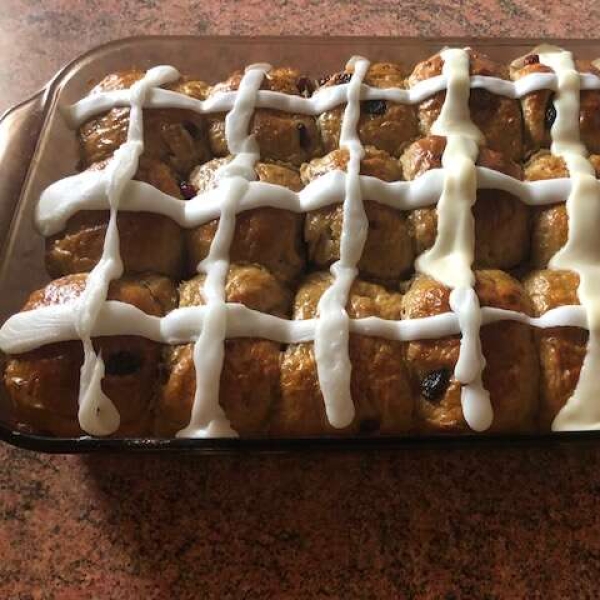 Pull-Apart Hot Cross Buns