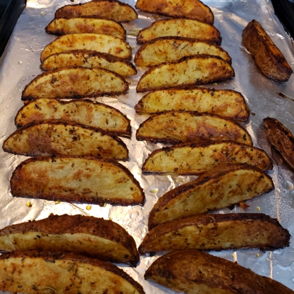Crusty Herb Potato Wedges