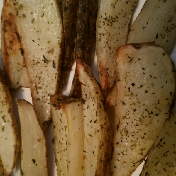 Crusty Herb Potato Wedges