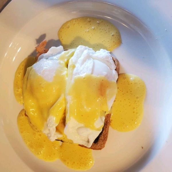 Quick and Easy Eggs Benedict