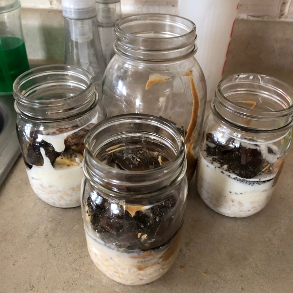 Chocolate Almond Banana Overnight Oats