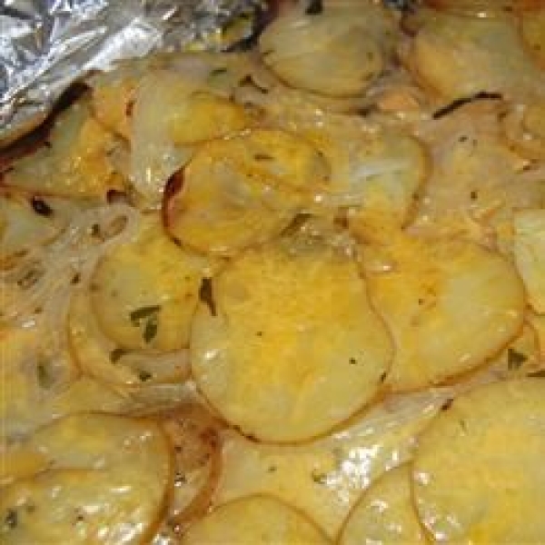 Grilled Garlic Potatoes