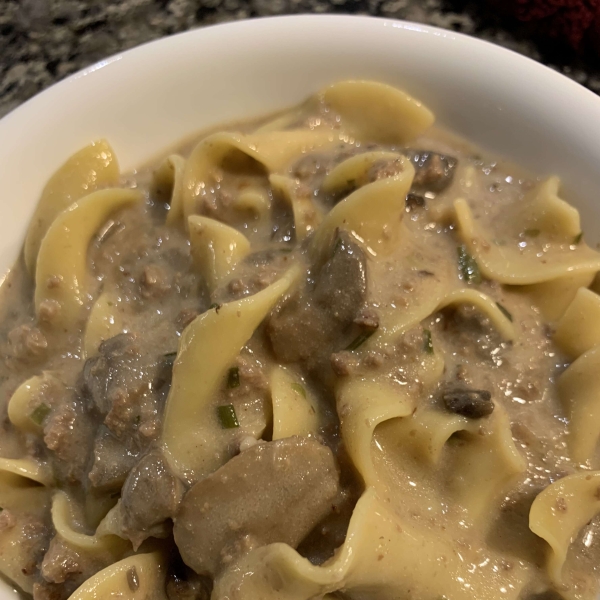 Instant Pot Ground Beef Stroganoff