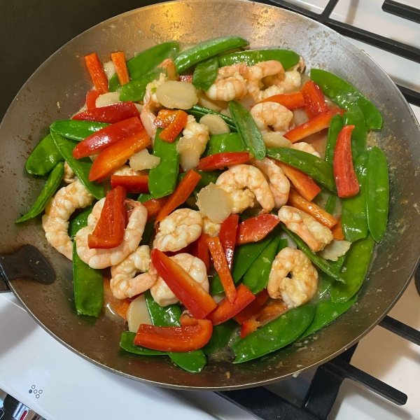 Stir-Fried Shrimp with Snow Peas and Ginger