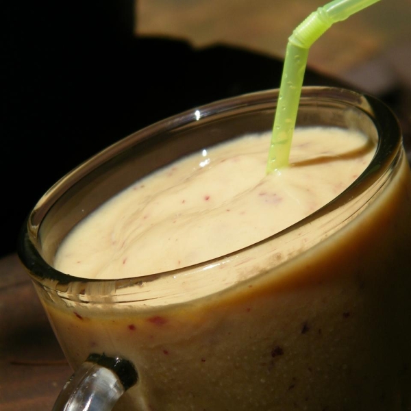 Mango Peach Banana Smoothie