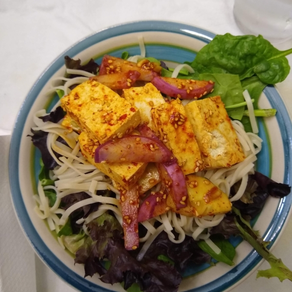 Spicy Tofu Salad Bowl