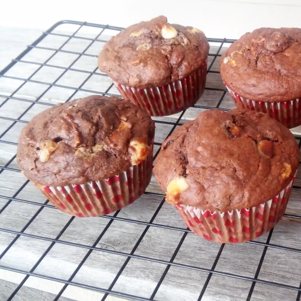 White Chocolate, Fruit, and Spice Muffins