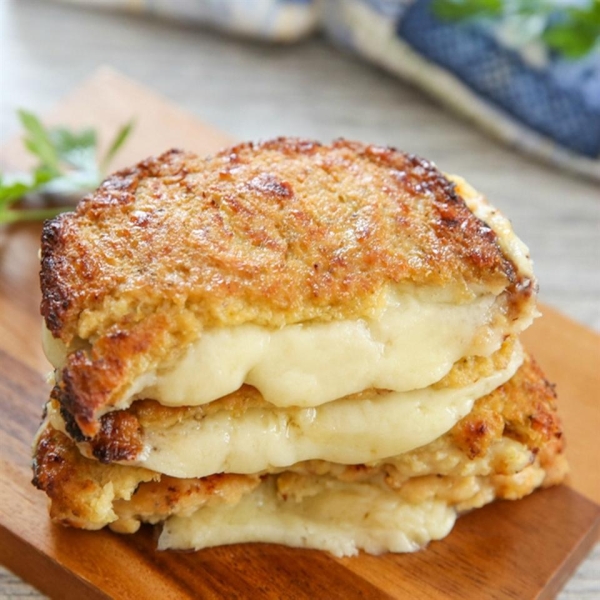 Cauliflower Cheesy Bites