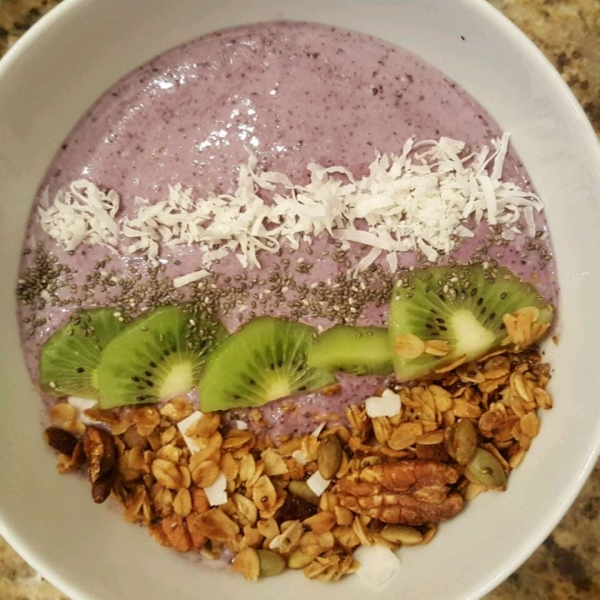 Overnight Oats Blueberry Smoothie Bowl