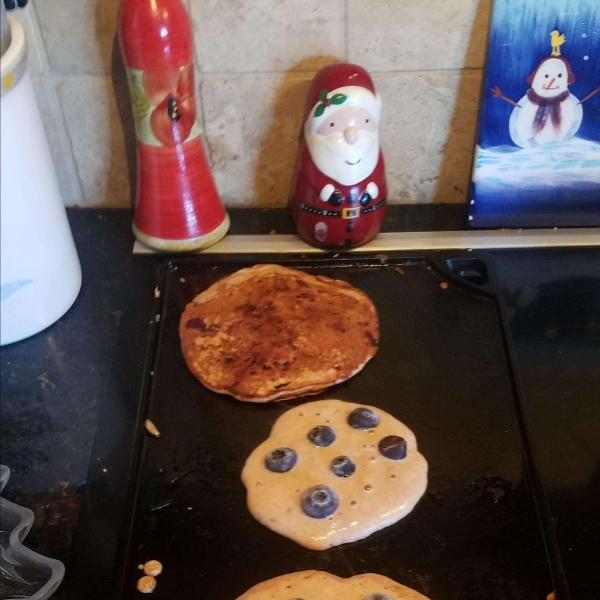 Granola Almond Pancakes