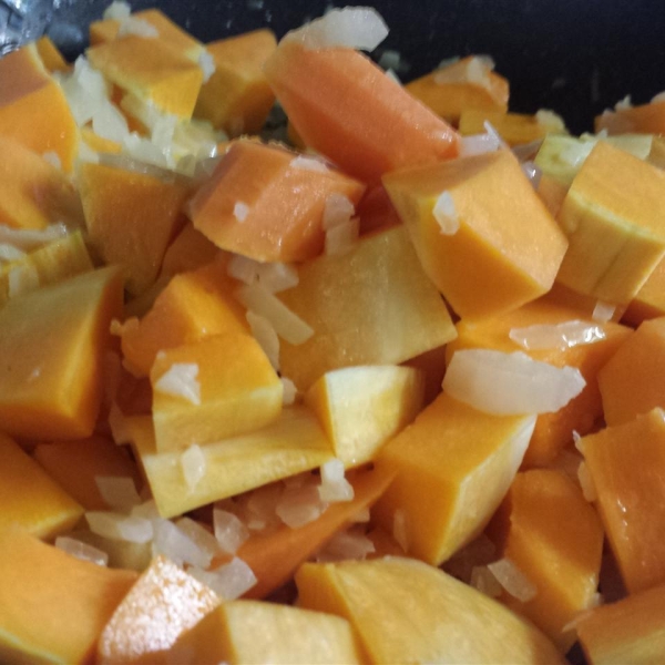 Butternut Squash with Onions and Pecans