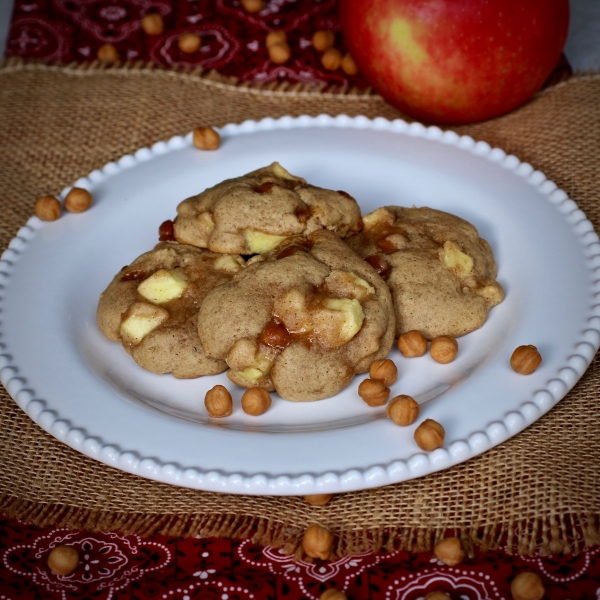 Gooey Caramel Apple Cookies