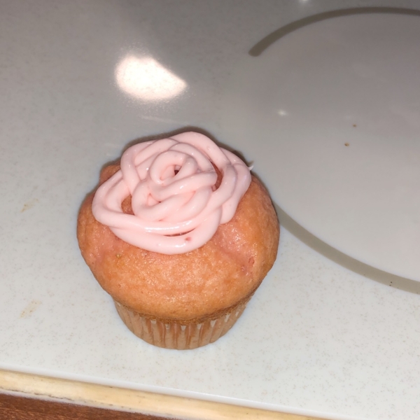 Triple Strawberry Cheesecake Cupcakes
