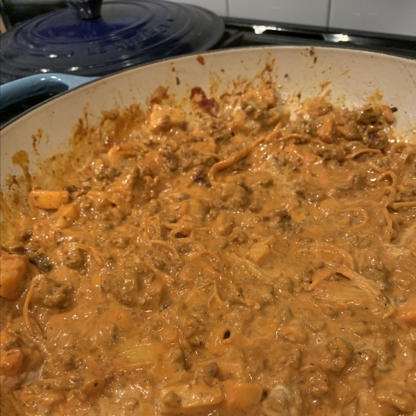 Quick Curry Pasta with Ground Beef and Pineapple